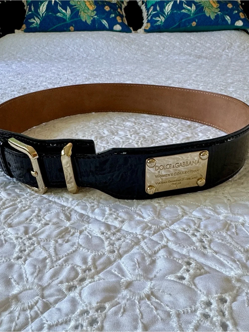 Dolce & Gabbana Black Patent Leather Belt with Gold Plaque